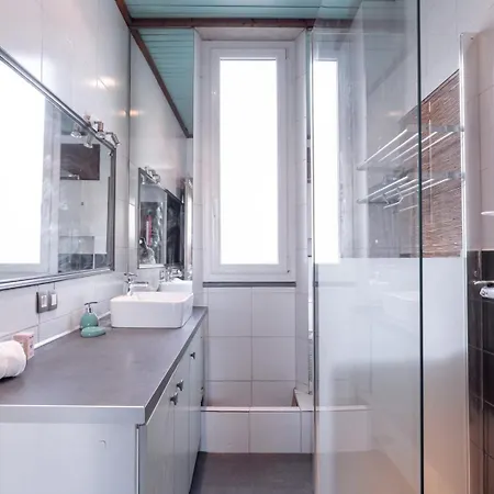 דירה The Artists' Retreat - Comfort In The Heart Of קאן