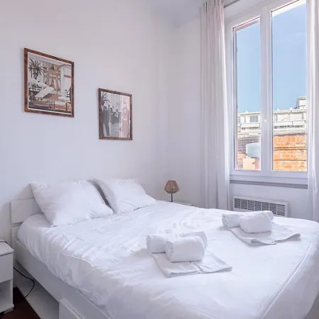 The Artists' Retreat - Comfort In The Heart Of Cannes Apartment