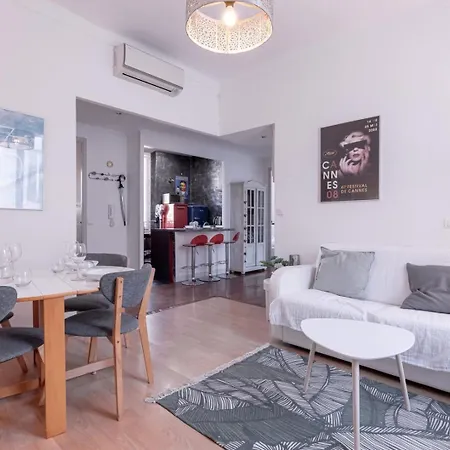The Artists' Retreat - Comfort In The Heart Of Cannes *
