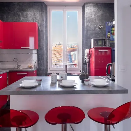 The Artists' Retreat - Comfort In The Heart Of Cannes Apartment